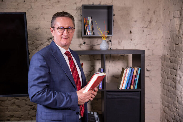 Costel Moza, candidatul AUR pentru primar la Oradea, le mulțumește cetățenilor care au mers la vot