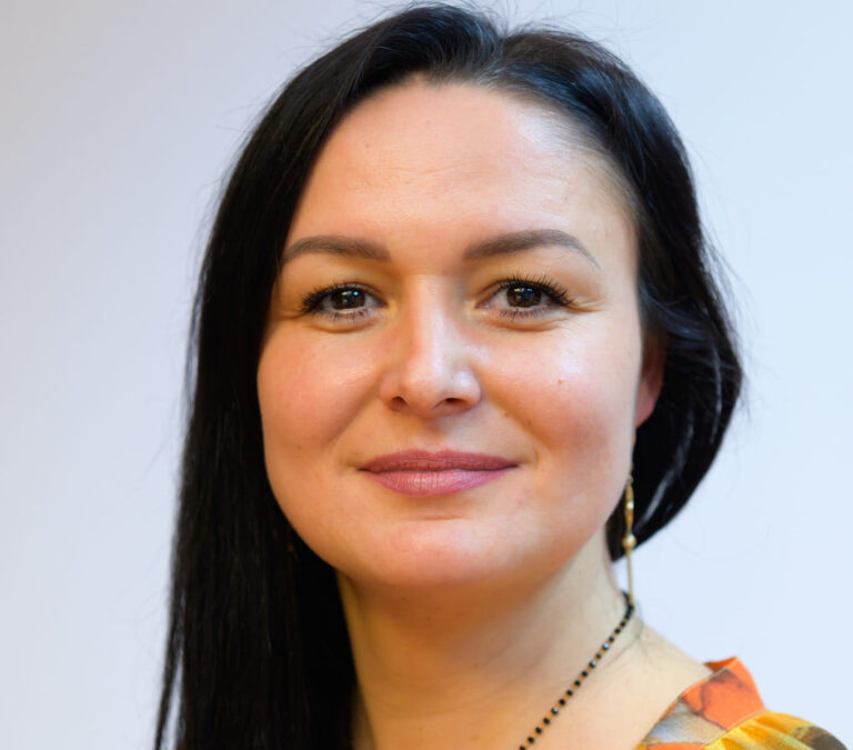 Oana Goga: „Nu mergem la primărie nici să ne îmbogățim și nici să ne odihnim. Mergem acolo să muncim!”