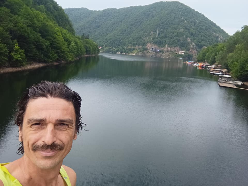 În continuare se fac pontoane si construcții ilegale la Tarnița! Prefectura Cluj ce păzește?
