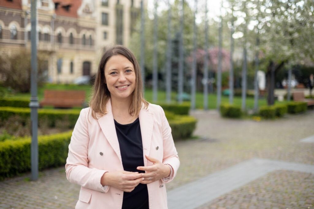 Adriana Cristian: Industria IT se adaptează deja la noile tehnologii și trenduri de pe piață