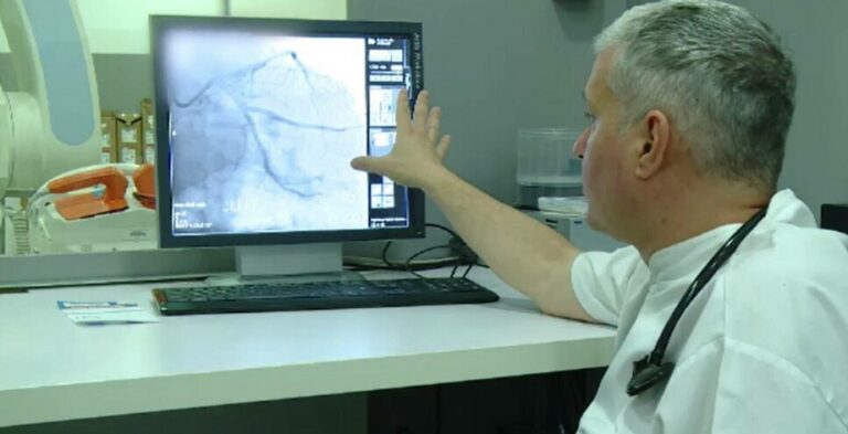Problema medicală care ucide un român la fiecare 30 de minute: „Nu mai are limită de vârstă”