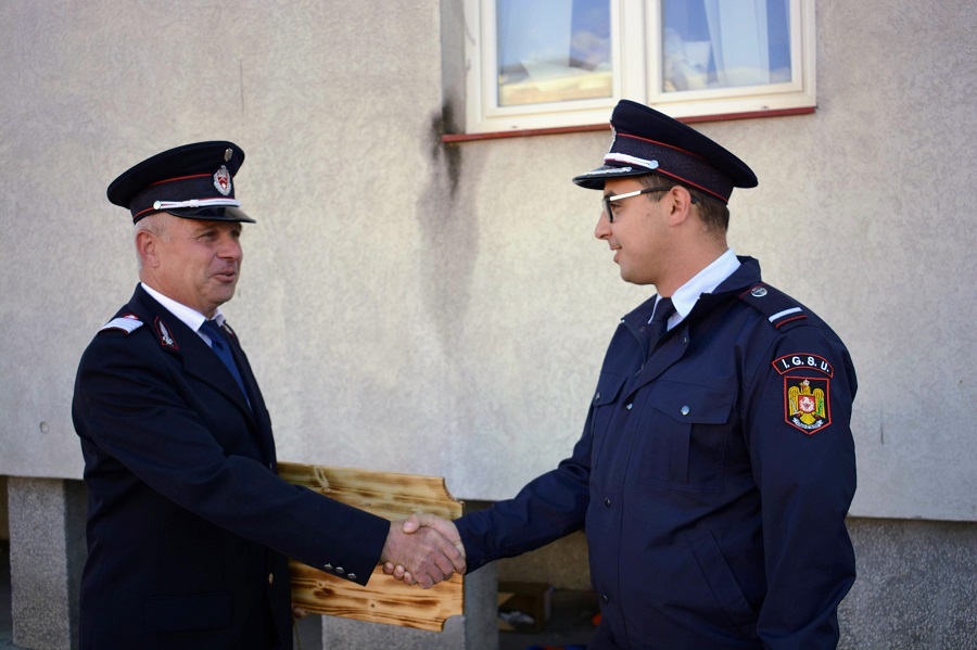 Plutonier adjutant șef Viorel Chiorean a trecut în rezervă, fiind aplaudat de către familie și colegi