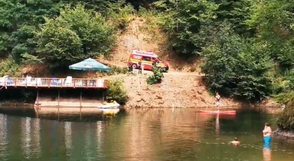 Dramă pe Lacul Tarnița: Un tânăr a decedat după ce a căzut în lac !