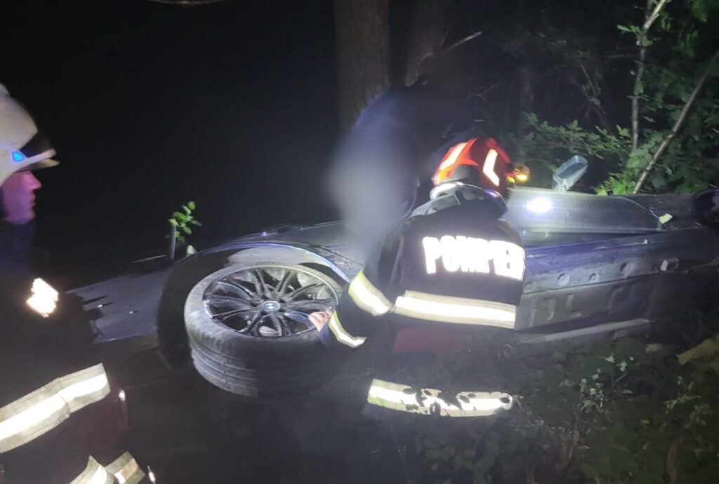Accident rutier petrecut în Băișoara, în noaptea de sâmbătă spre duminică: Doi tineri răniți în urma accidentului!