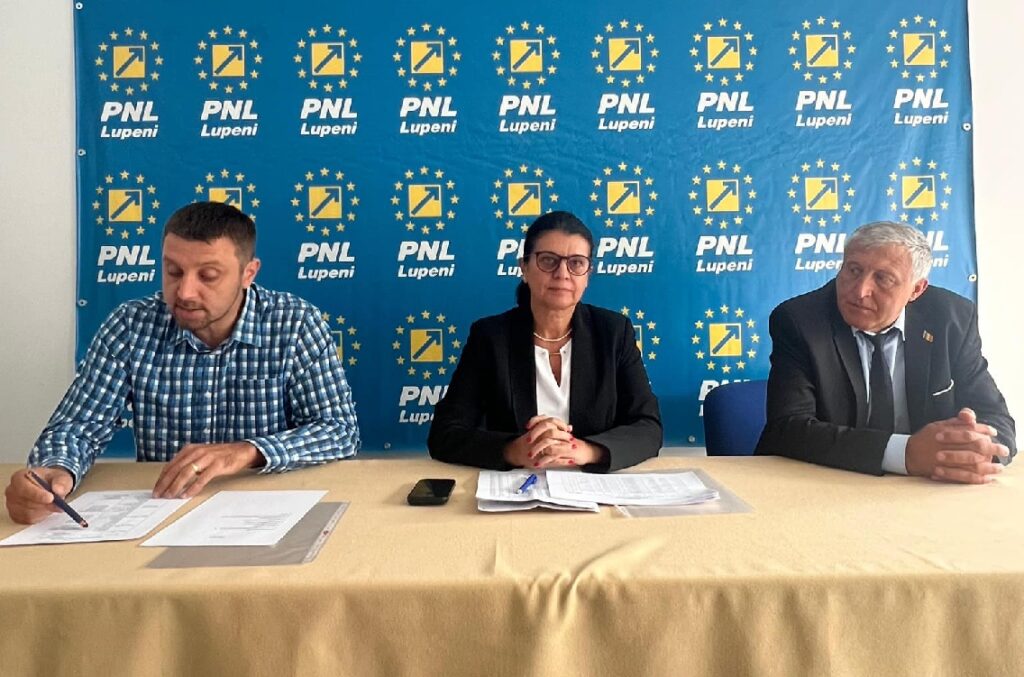 Întâlnire cu aleșii locali liberali din Valea Jiului. Vetuța Stănescu: Misiunea noastră este de a apăra în continuare locurile de muncă din minerit