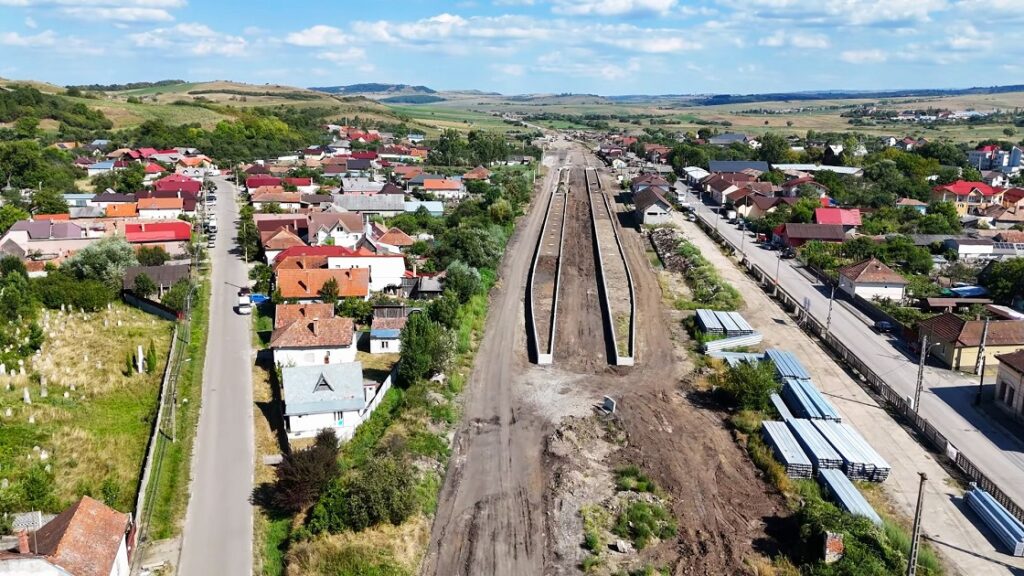 Calea ferată Poieni-Aghireșu, parte a Cluj Napoca-Oradea, are șanse să fie definitivată până în 2026