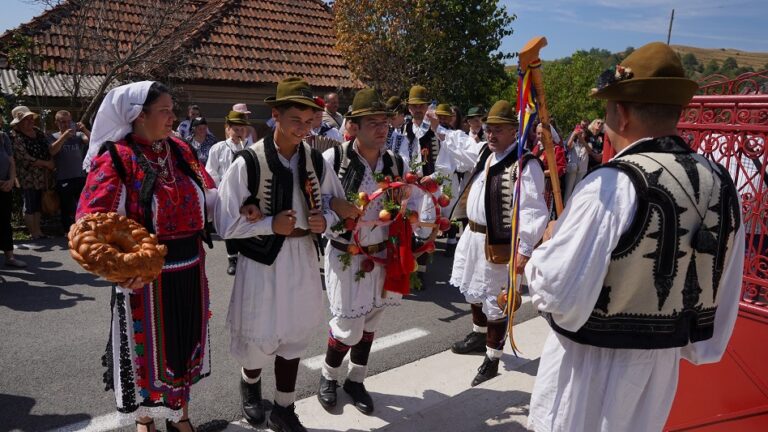 Festivalul Pădurenilor „Drăgan Muntean”, o sărbătoare a tradițiilor, în onoarea celui mai iubit dintre pădureni