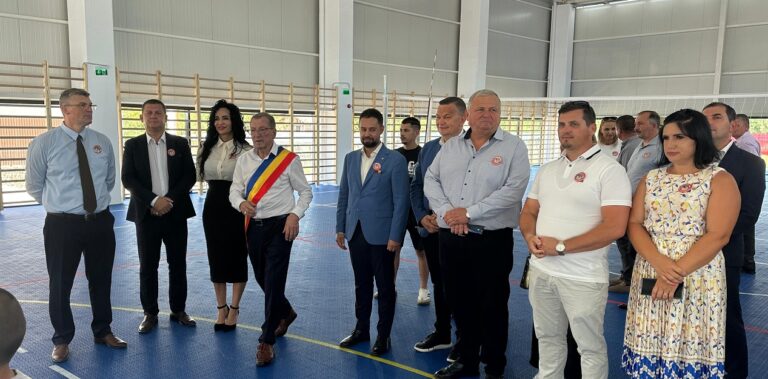 Corneliu Mureșan: Sală de sport modernă, construită cu bani de la guvern în Stremț