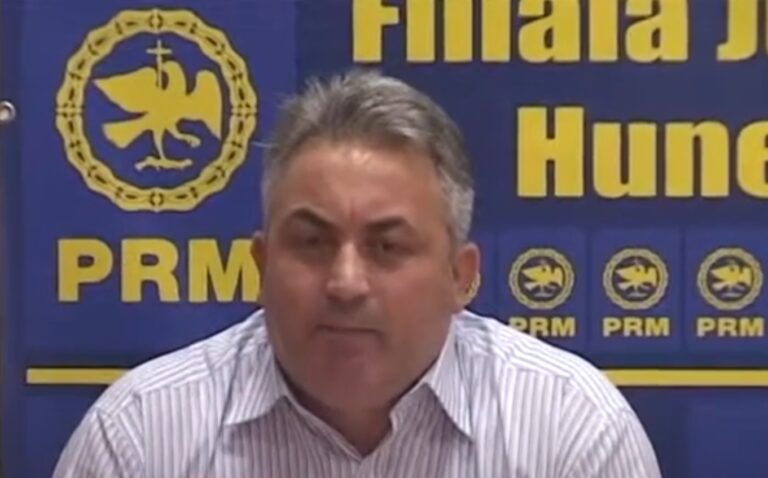 Între Platon și Sfântul Augustin, Costel Avram scrie spiritual. Dar oare poze cu „Drumul lui Iancu” de ce nu postează?