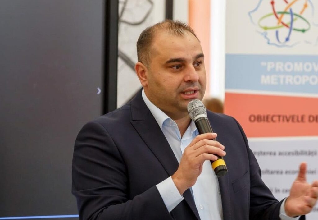 Dan Tarcea îl atacă dur pe Sabin Sărmaș, după „minciunile” legate de metrou: „Opt ani de zile cât a fost consilier local, cât a fost deputat din partea PNL, nu l-am văzut interesat de niciun proiect al Clujului!”