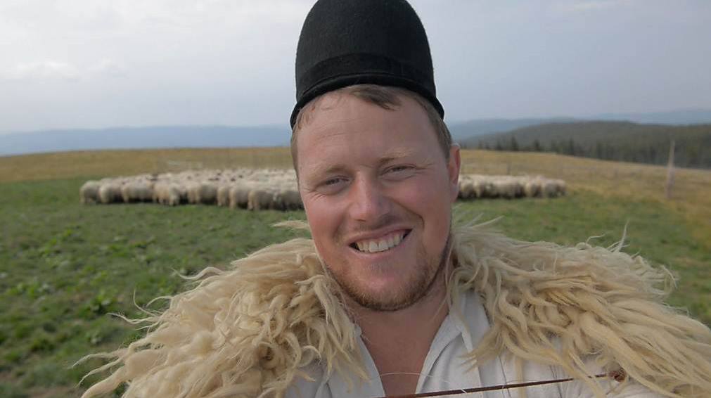 Ghiță Ciobanul a rămas fără pășunea de la Jina și s-a mutat în Sălaj: „De vreo 2-3 ani am rămas și fără pășunea de la Jina”