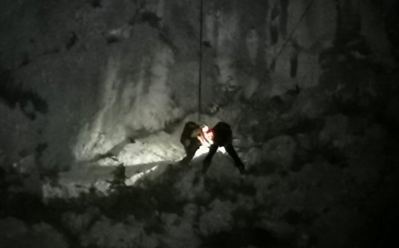 Salvamontiștii clujeni au avut o duminică aglomerată, cu două cazuri dificile în Cheile Turzii și Cheile Borzeștilor