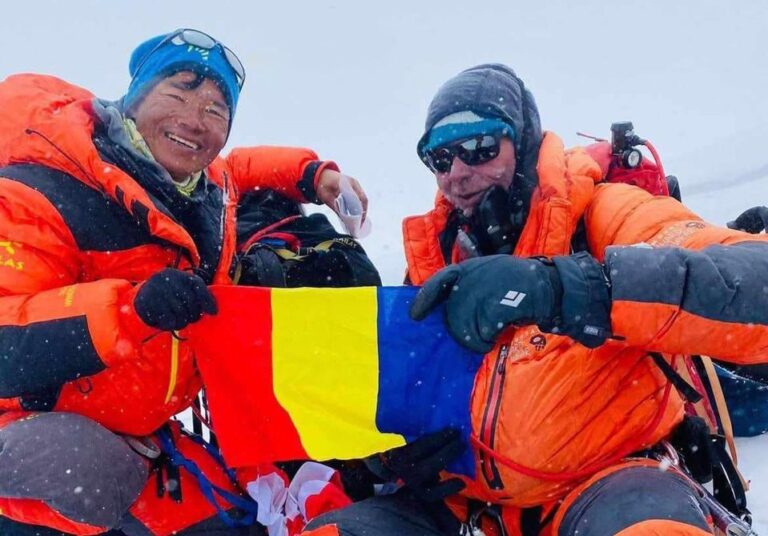 Adrian Laza a devenit primul român care a cucerit cele mai înalte 14 vârfuri din lume