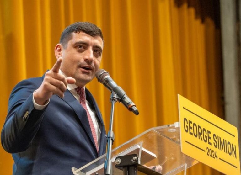 George Simion anunță că Guvernul Veștea nu a obținut votul Parlamentului: „Guvernul Veștea/Nicușor a picat la vot!”
