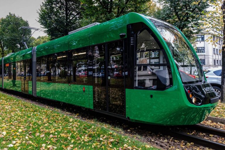 Se suspendă circulația tramvaielor pe tronsonul Piața UTA – Piața Romană din Arad!