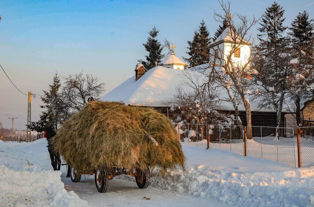 Din moși-strămoși, românii au avut superstiții și tradiții speciale la trecerea dintre ani. Cum primeau Anul Nou?