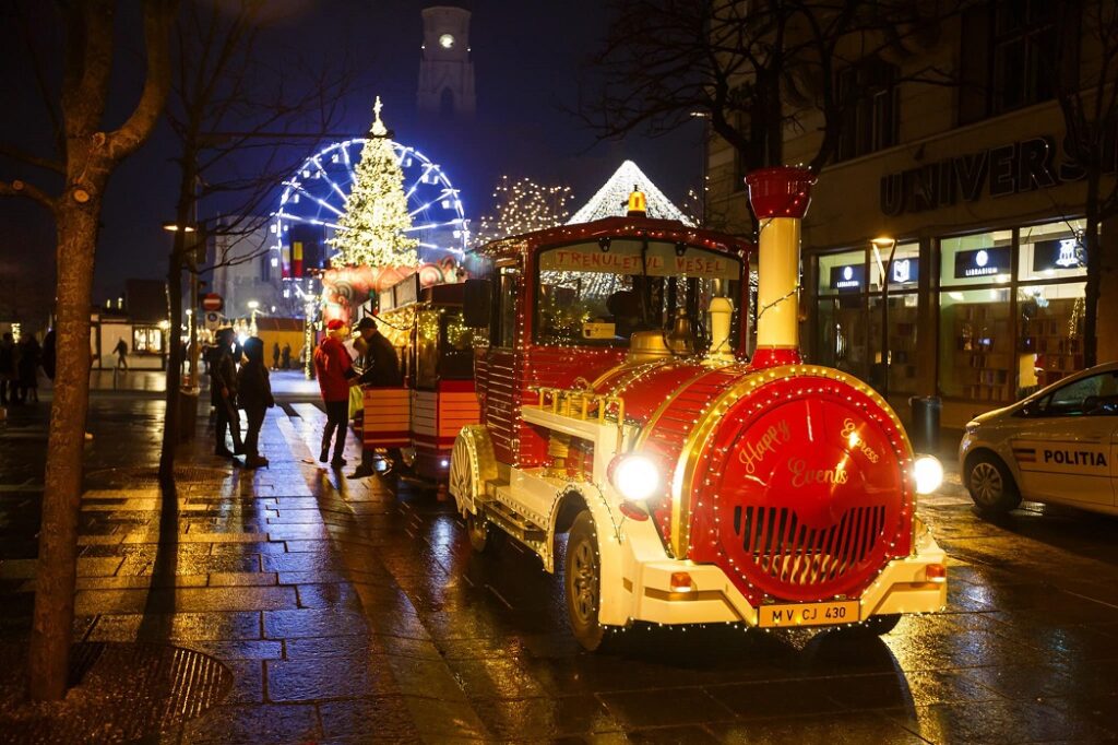 Trenulețul lui Moș Crăciun circulă în Cluj-Napoca