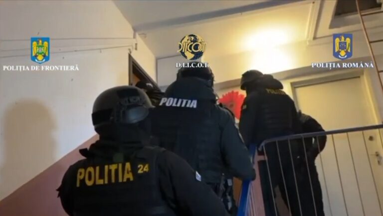 O rețea mafiotă de trafic de migranți cu tentacule în mai multe județe a fost destructurată la Arad