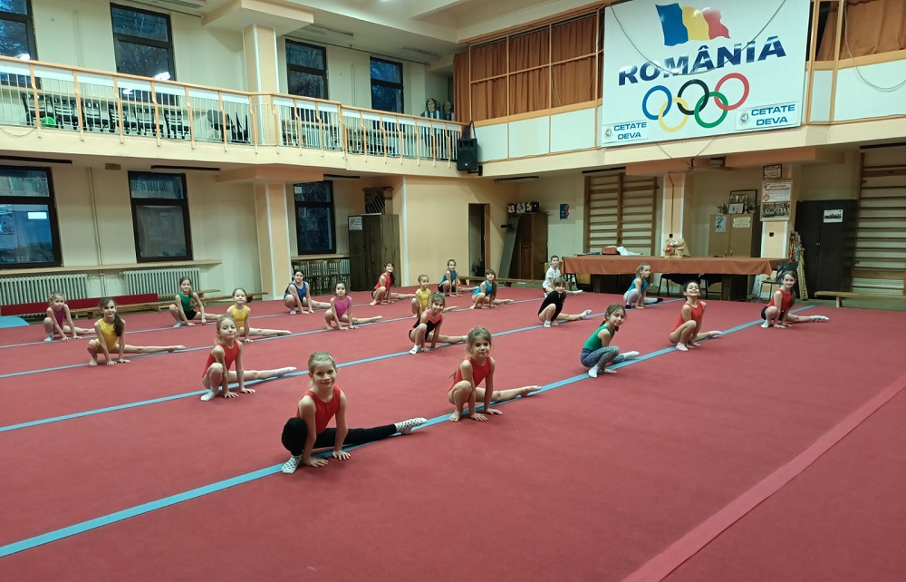 Redevine Deva capitala gimnasticii mondiale? CSM Deva pregătește viitoarele campioane! Gimnastele se pregătesc pentru anul competițional 2025-2026