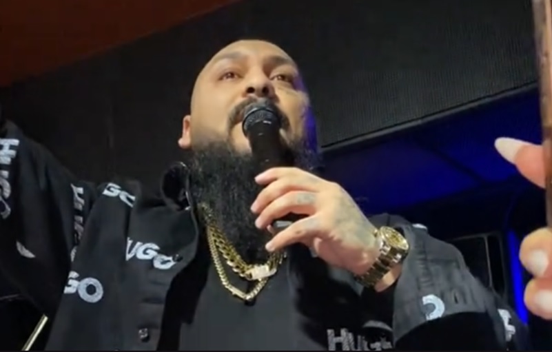Clujul, capitala manelelor? Dani Mocanu, sold out la un club din Cluj! Bucureștean: „S-a manelizat și Clujul?”