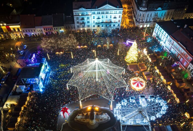 Clujenii, nemulțumiți cu privire la Târgul de Crăciun din acest an: „Un vin fiert a costat mai mult decât într-un restaurant din centru!”