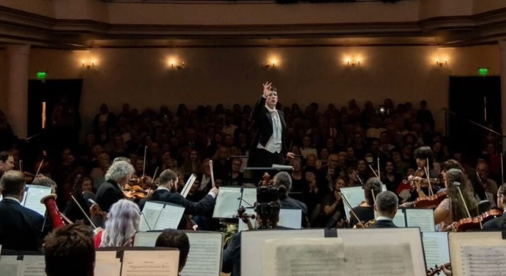 Anul recordurilor la Filarmonica de Stat Oradea. 98 de concerte susținute, dintre care 35 SOLD-OUT și peste 56.000 de spectatori în 2024!