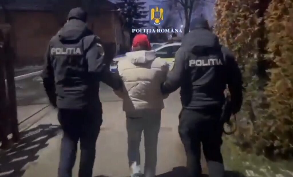 Trupele speciale din Alba au reținut un bărbat implicat în spargea a două biserici din Râșca și Bucea