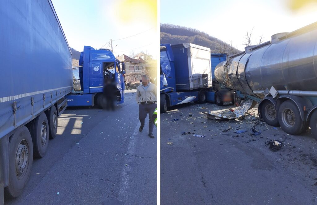 Accident între trei autotrenuri pe DN1 Cluj-Oradea în Bucea