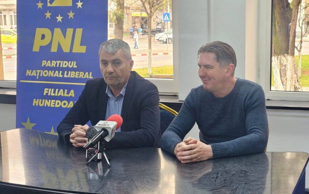 Adrian Zvîncă, noul președinte interimar al PNL Petroșani. Poate PNL să recupereze terenul pierdut în Valea Jiului? Greu! Foarte greu!