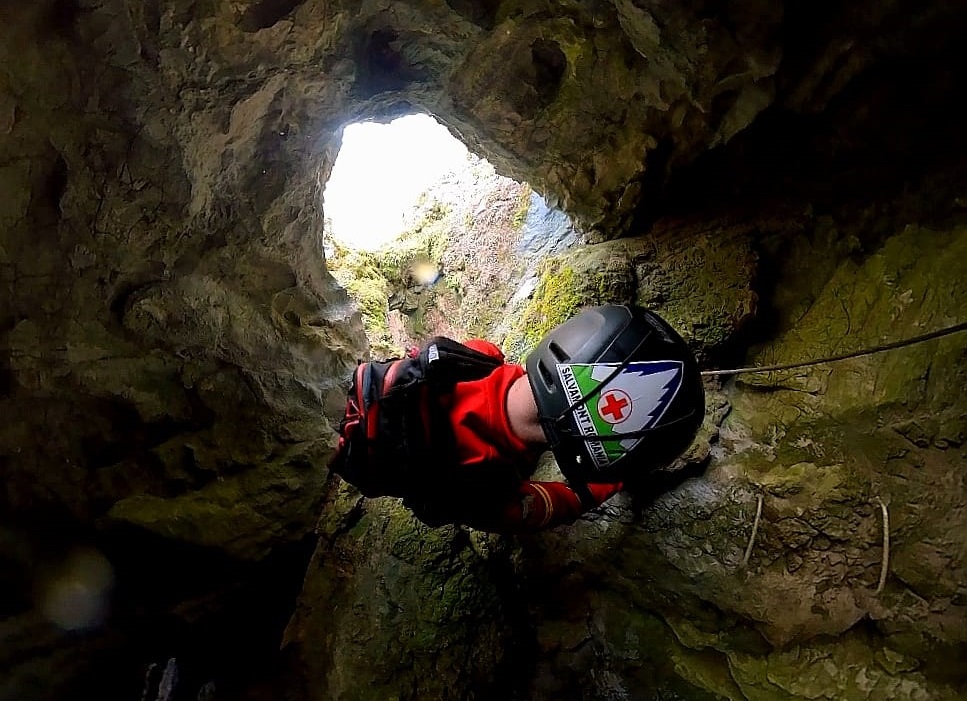 Atenționare privind parcurgerea traseelor de Via Ferrata