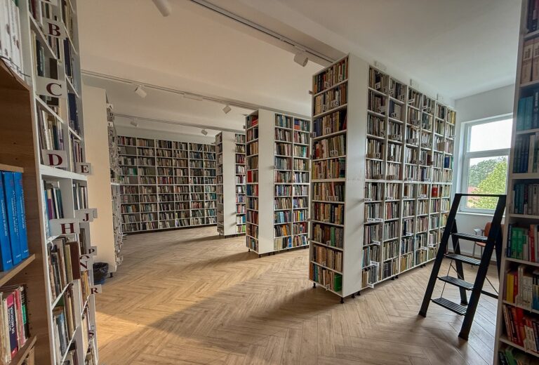 Lucrările de modernizare a Bibliotecii Județene din  Oradea au ajuns la un stadiu de execuție de peste 80%