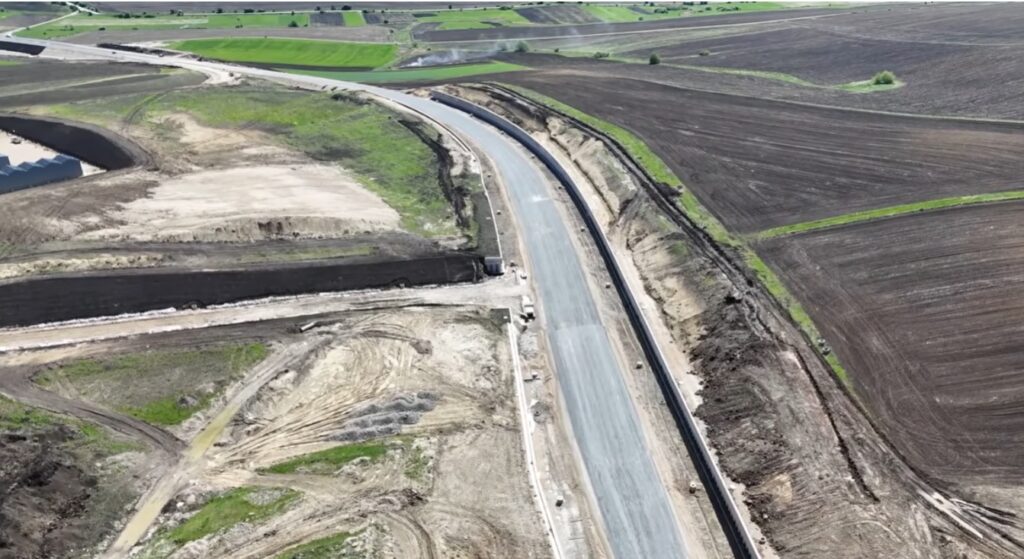 Când scăpăm de traficul de pe DN1 Turda-Cluj? Întârzieri în finalizarea drumului expres Tureni – A3! Șoferii vor mai avea de așteptat luni bune!