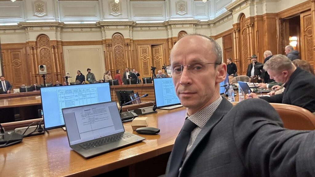 Ilie Coleșa, de la vot: „Acum avem de ales între război și pace, infrastructură sau înarmare, libertate sau semi-dictatură”