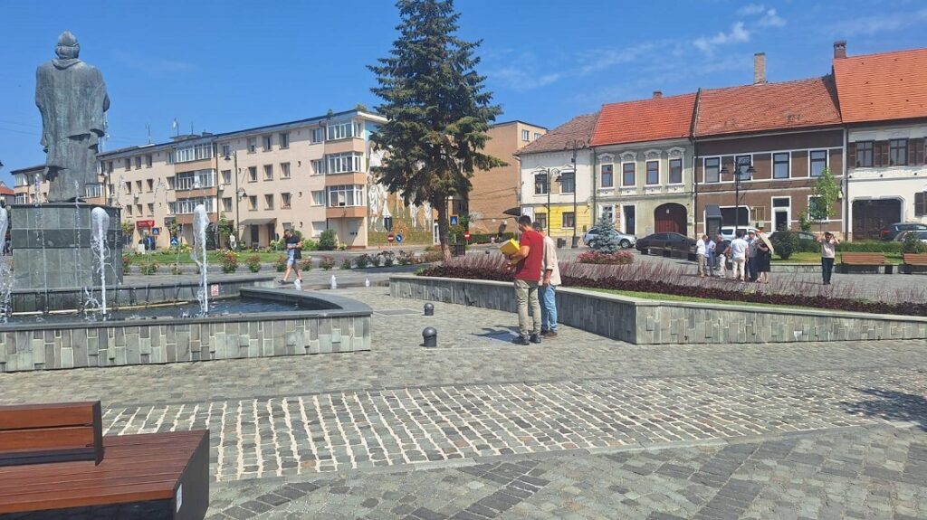 A început recepția lucrărilor din Piața Victoriei, din Orăștie, un pas important pentru revitalizarea zonei centrale! Bălan: „Va adăuga valoare turistică zonei!”