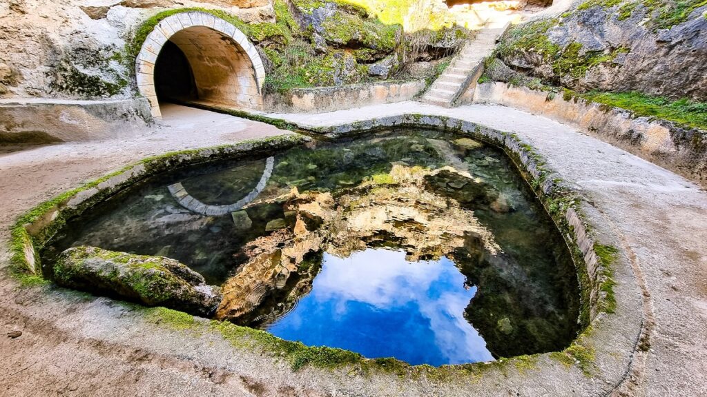 Termele Romane de la Geoagiu-Băi: Romanii au valorificat apele termale sulfuroase din sanctuarele dacice într-un complex balnear unic în antichitate