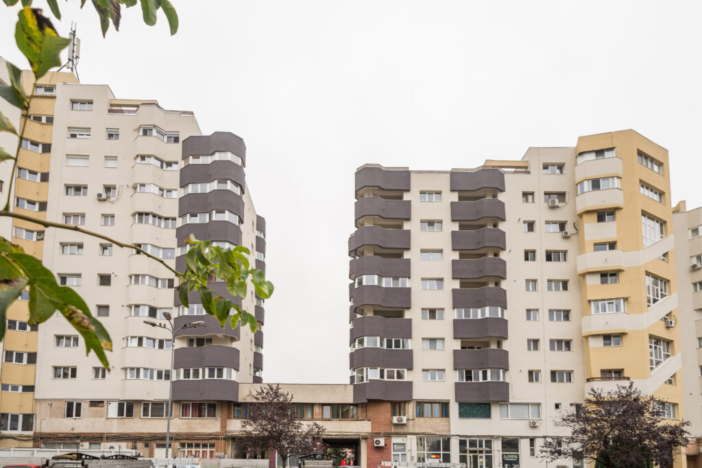 Finanțările pentru reabilitarea termică a blocurilor cu bani europeni. Termenul de depunere a proiectelor se prelungește până în 30 septembrie!