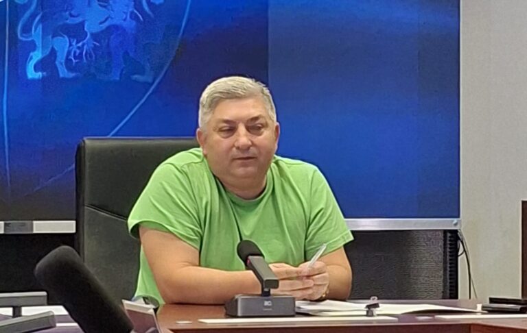 Alin Tișe, despre decembrie, luna cadourilor, „ediția bugetară”: „Statul ia vacanță, iar nota de plată vine în ianuarie!”