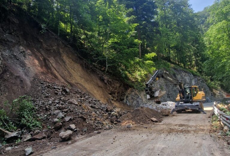 Drumul Apusenilor, Stâna de Vale – Coada Lacului, DJ 108J, rămâne închis până în 15 iulie