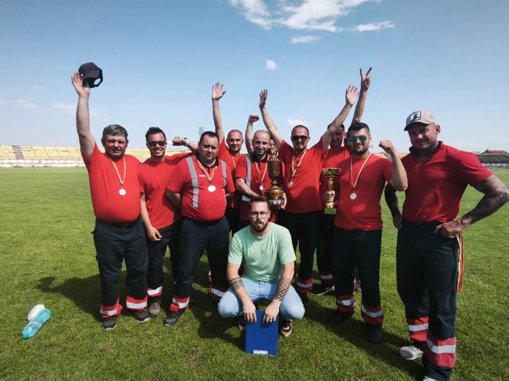 Pompierii de la Aeroportul Internațional Cluj, campioni pentru a patra oară consecutiv la concursul județean al serviciilor private pentru situații de urgență