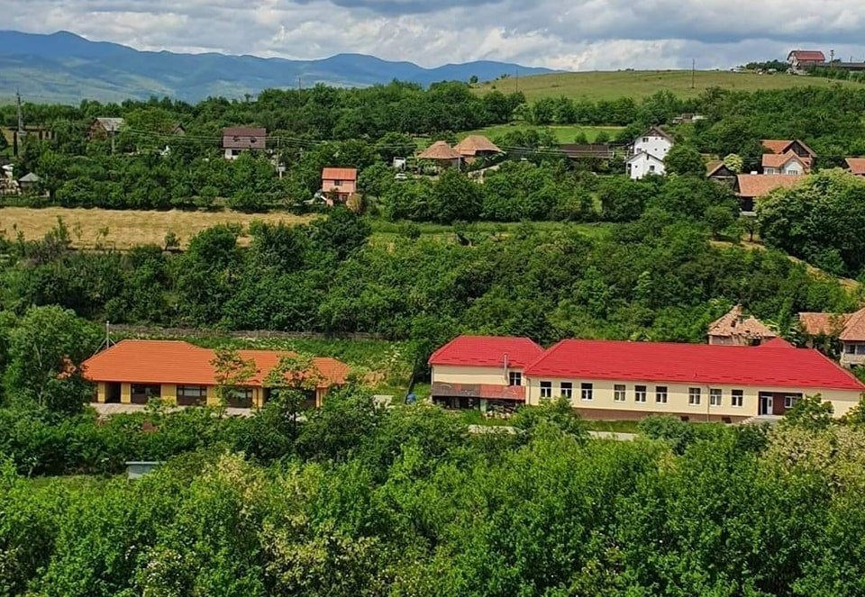 Școala Gimnazială Ciurila a fost dotată cu echipamente IT moderne