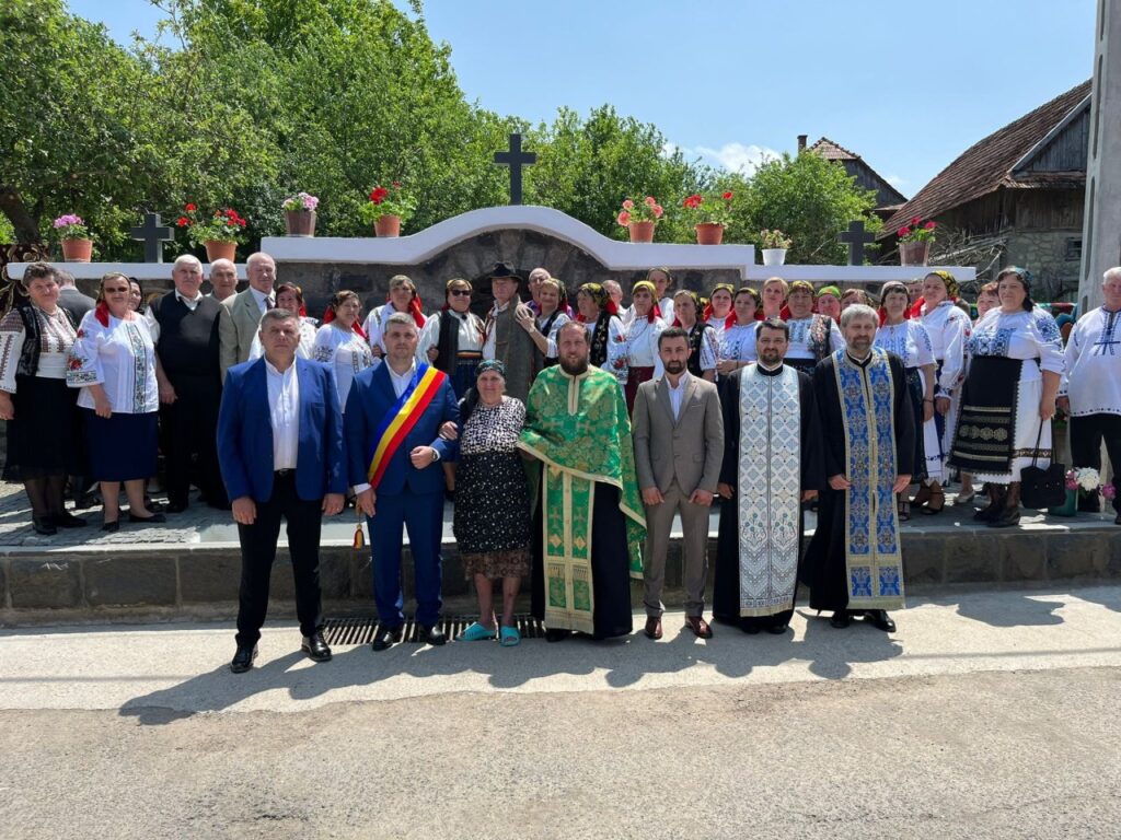 Morlaca celebrează credința și identitatea locală: S-a sfințit fântâna cu rădăcini din 1953