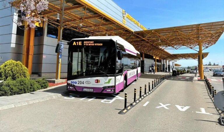 55% din cursele de transport public A1E de la aeroportul din Cluj nu deservesc niciun zbor! Helmer: „La 79% din zboruri nu există cursă sau nu se potrivesc orele!”