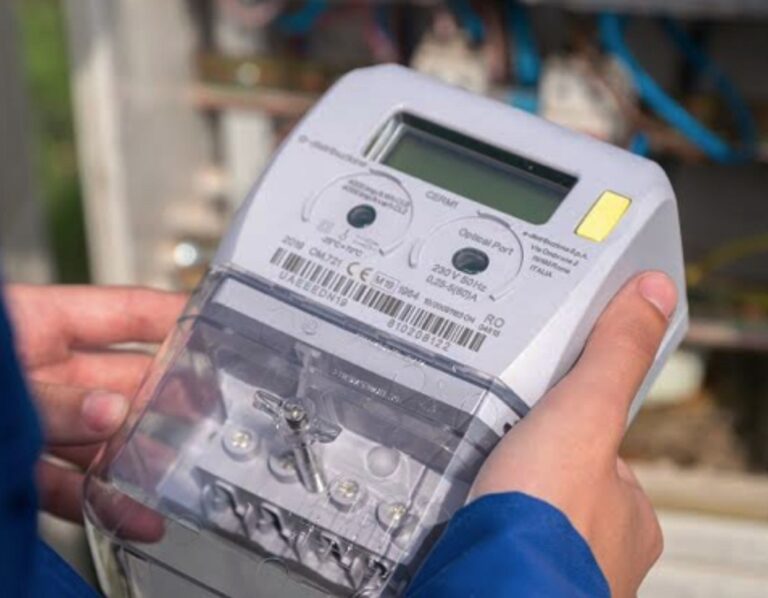 Contoare inteligente de energie electrică, în Buteni: înlocuire gratuită pentru toți consumatorii!