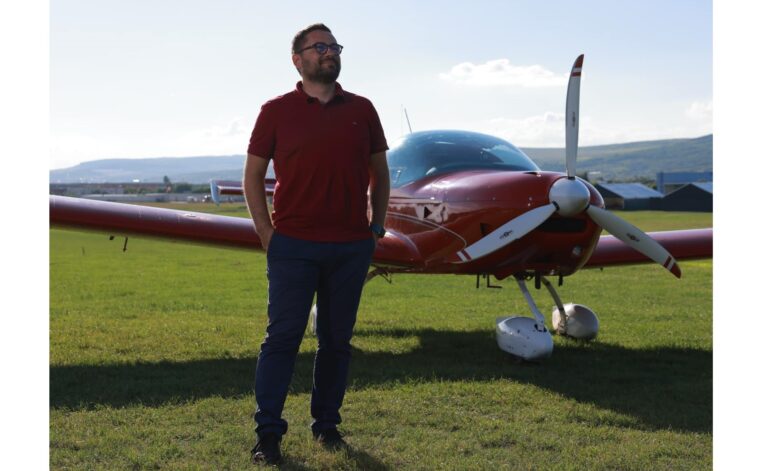 Cât costă o licență de pilot în România?