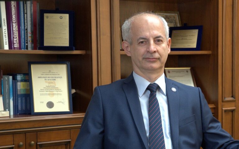 Un profesor al UMF Cluj, în topul mondial: dr. Daniel Mureșan a fost desemnat membru de onoare al Colegiului Național al Ginecologilor și Obstetricienilor Francezi (CNGOF)