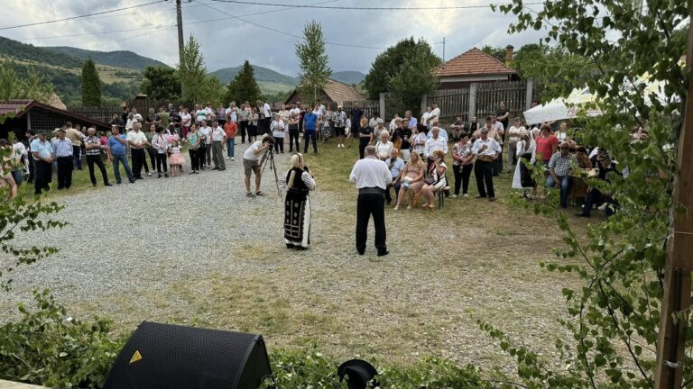 Fiii Satului Hășdate