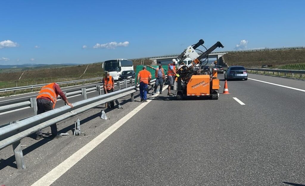 Lucrări de întreținere pe autostrăzile A3 și A10: Parapete metalice avariate, înlocuite de DRDP Cluj