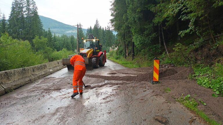 Intervenții pentru degajarea carosabilului pe DN 75, în județul Alba