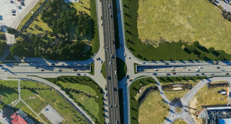 S-au semnat contractele pentru alte două pasaje rutiere în Oradea