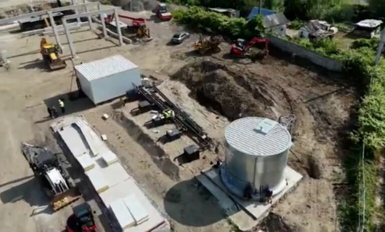 Noua centrală termică din Brad: un proiect de 60 de milioane de lei care va asigura încălzirea orașului pentru următoarele decenii